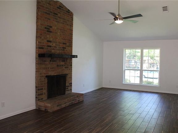 4th image of 1908 Forestwood Dr