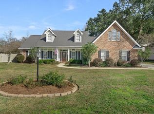 1254 Springwater Dr, Mandeville, LA 70471