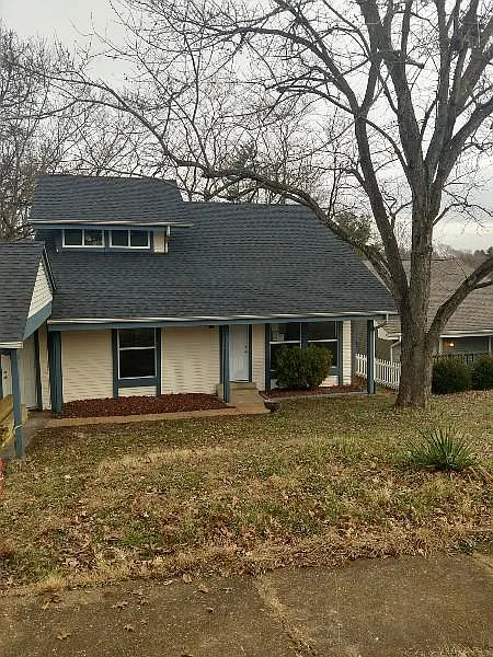 420 Down Hill Dr photo 1