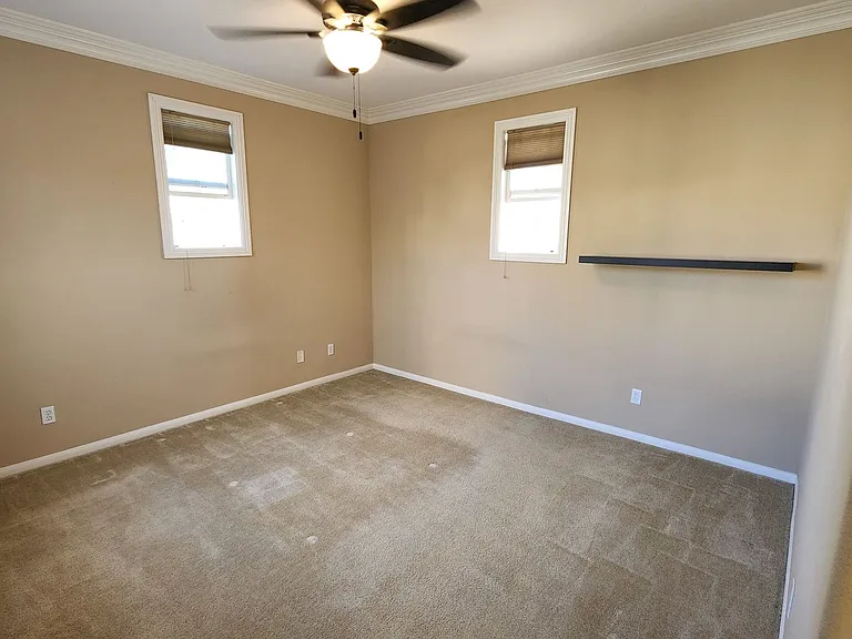 1033 White Alder Ave — Photo 10