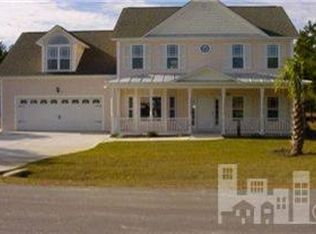 110 N Palm Cottage Dr, Hampstead, NC 28443