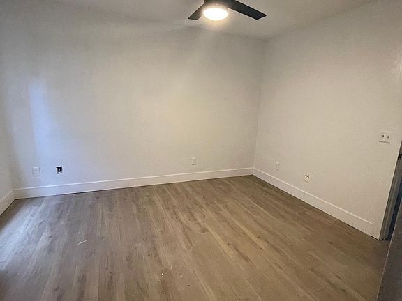4th image of 1701 The Greens Way APT 513