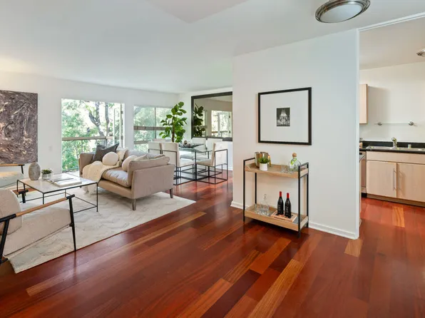 330 S Barrington Ave APT 307, Los Angeles, CA 90049