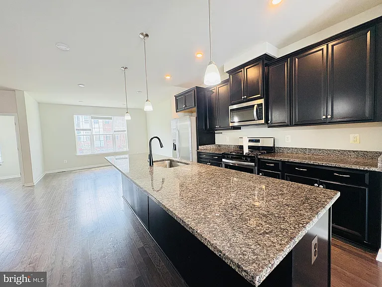 11032 Blackburn Cove Ln — Photo 3