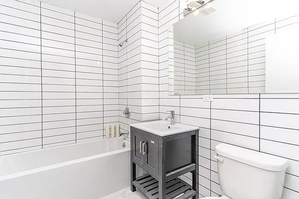 Rented by MySpaceNYC | media 8