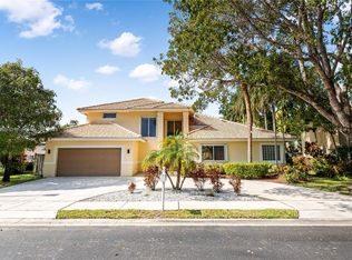 1280 SW 103rd Ave, Pembroke Pines, FL 33025