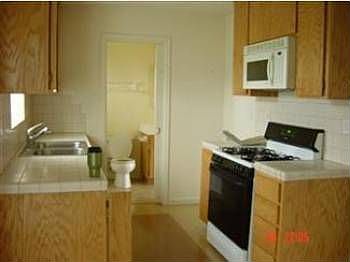 4th image of 980 Rivera Dr
