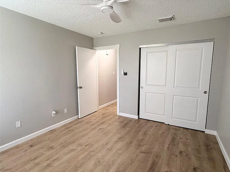 7202 S Dairy Ashford Rd — Photo 22