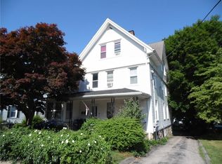 14 Spruce St, Westerly, RI 02891