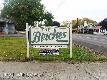 2nd image of 609 Bryden Dr APT D