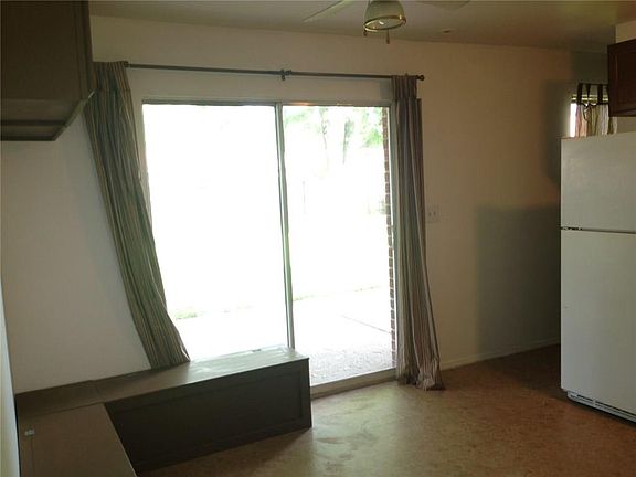 5th image of 1140 Morris Ave