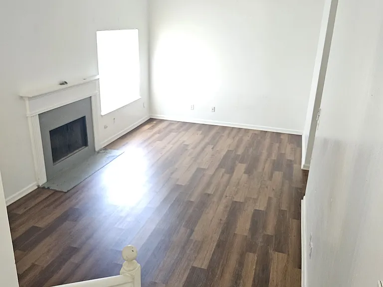 795 Edenberry Ln — Photo 1