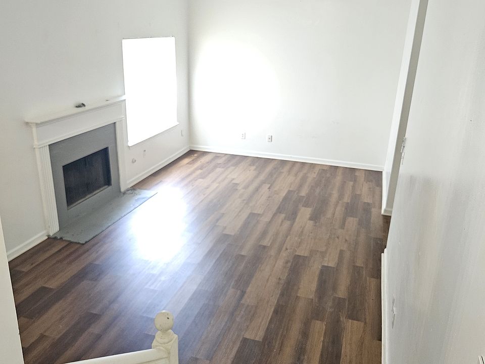 1st image of 795 Edenberry Ln