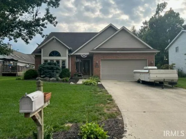 4222 Mayflower Dr, Lafayette, IN 47909