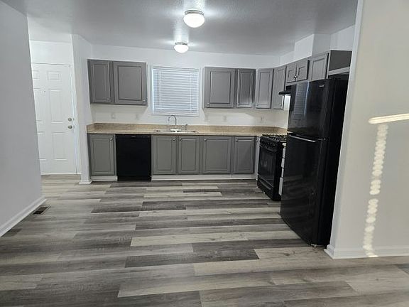 3rd image of 6223 E Sahara Ave Space 36