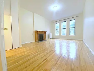 Rented by Manhattan Spaces