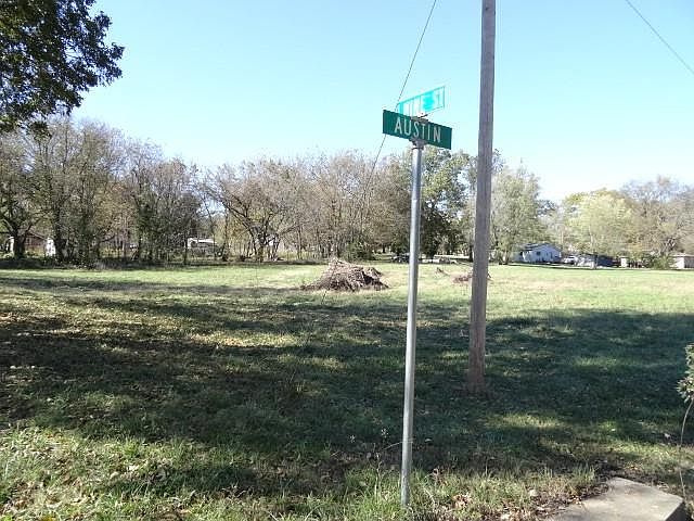2nd image of Austin Ave