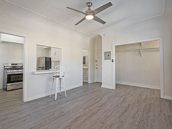 4th image of 121 N Kenmore Ave APT 201