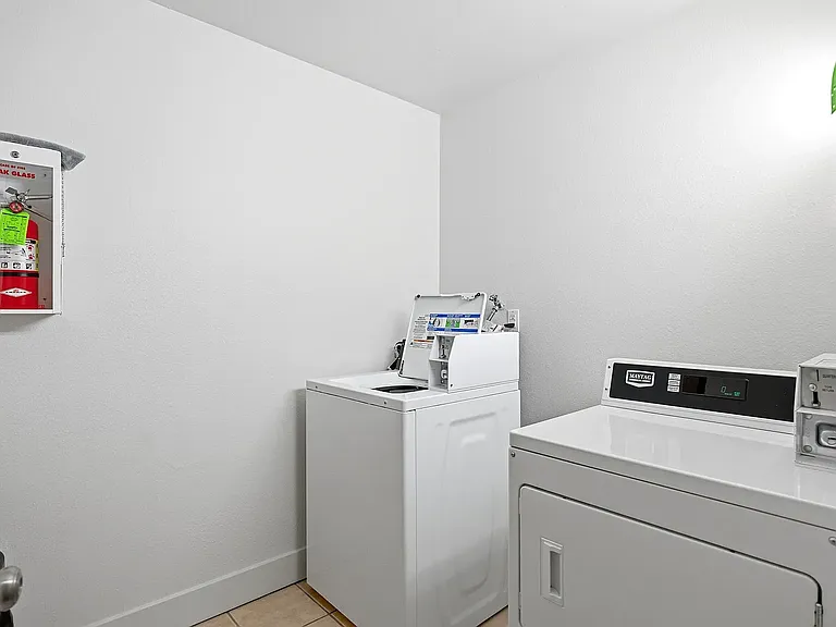 172 W Clinton Ave #105 — Photo 12