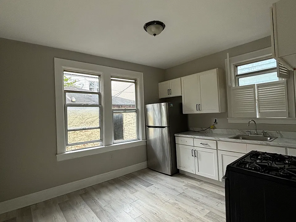 203 Renner Ave #2