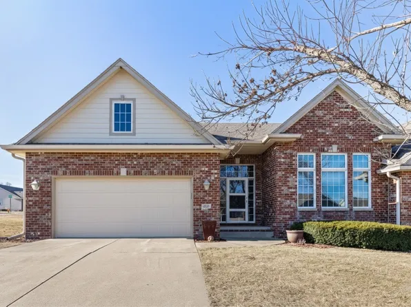 3500 152nd St, Urbandale, IA 50323