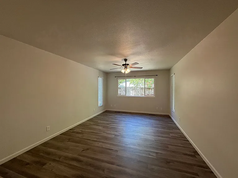 3709 Columbine Dr — Photo 18
