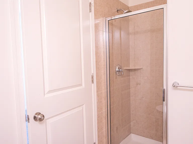 165 Roosevelt Dr — Photo 7