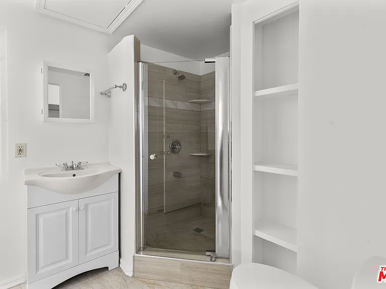 135 S Dillon St — Photo 18