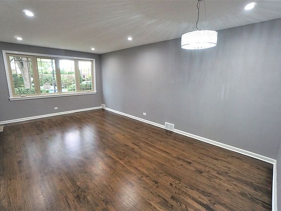 5th image of 2315 Bradley Pl