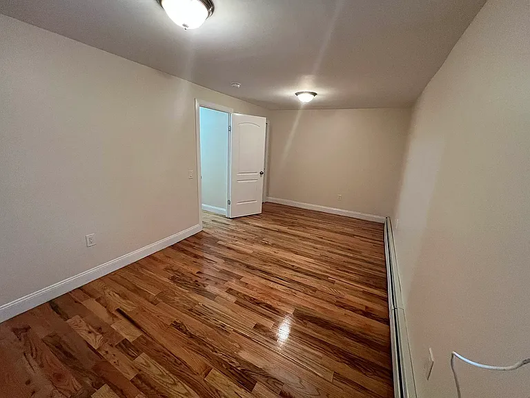 1713 Tenbroeck Ave #1 — Photo 4
