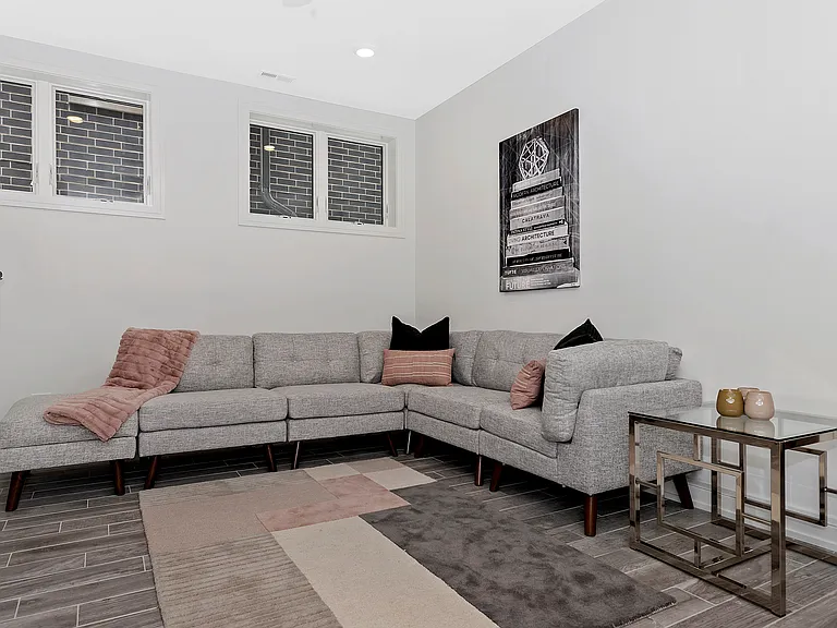 3918 S King Dr #1S — Photo 15
