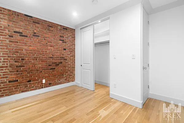 Bedroom, photo 5