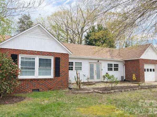 2670 N Olivers Xrds, Newton, NC 28658