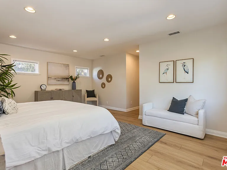 3544 Gardenia Ave — Photo 30