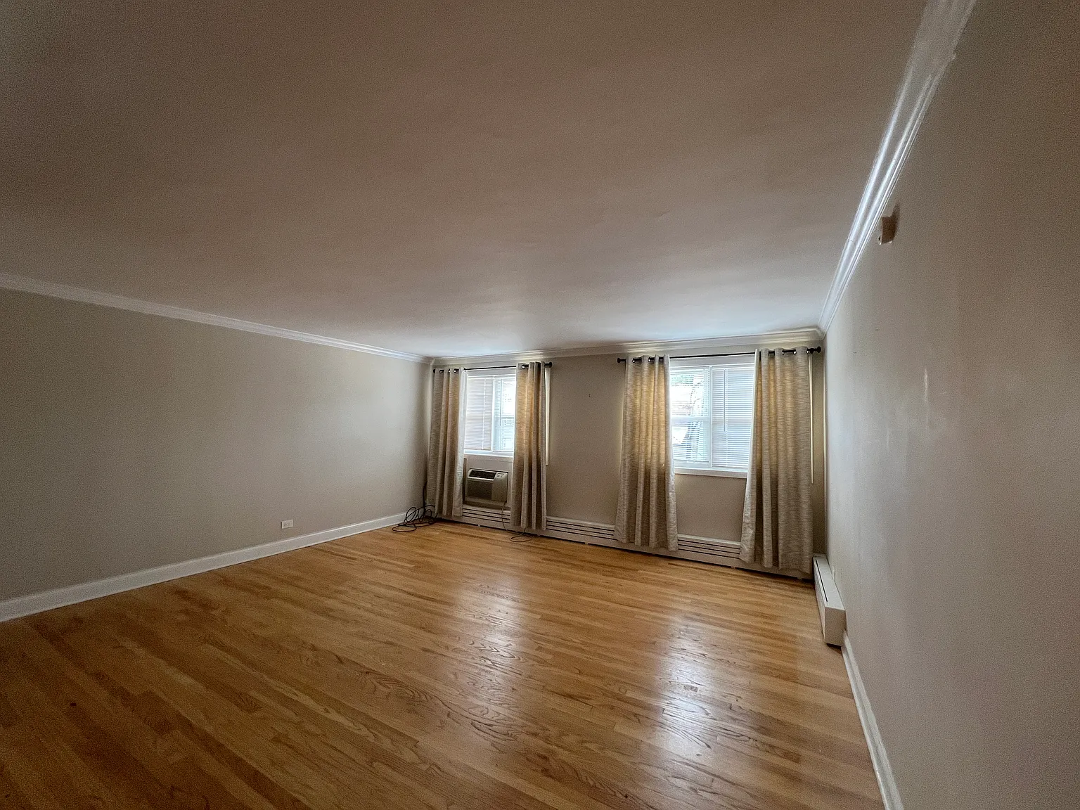 1 bed, 800 sqft, $1,700 — Photo 3