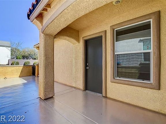 4th image of 10585 Foggy Glen Ave