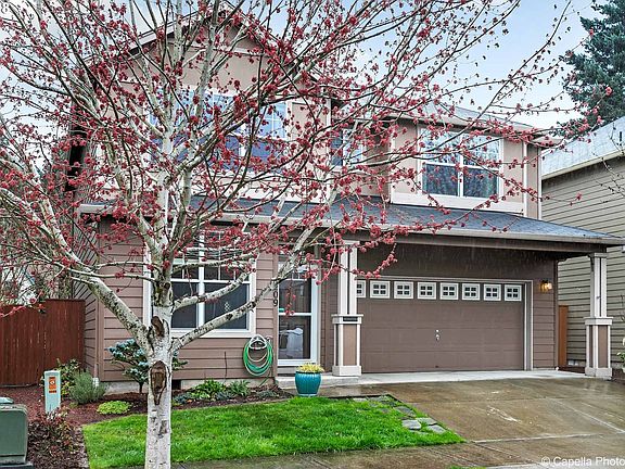 2nd image of 4209 NE 36th Pl