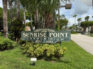 8261 SW 128th St APT 105, Pinecrest, FL 33156