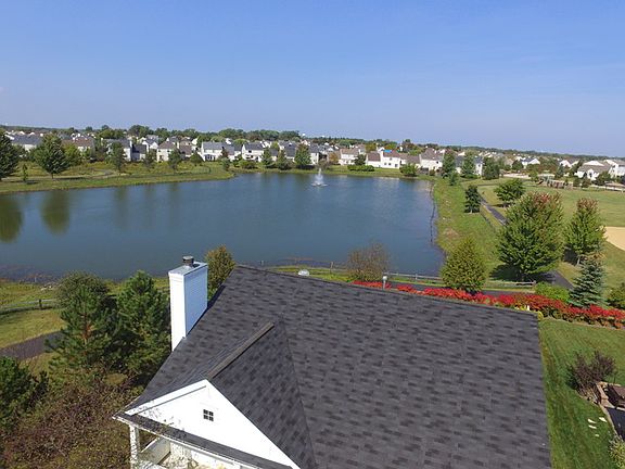 4th image of 378 W Winchester Dr