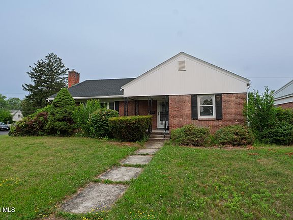 2nd image of 360 S Manning Boulevard