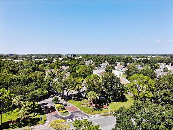 2nd image of 958 Newcastle Cir