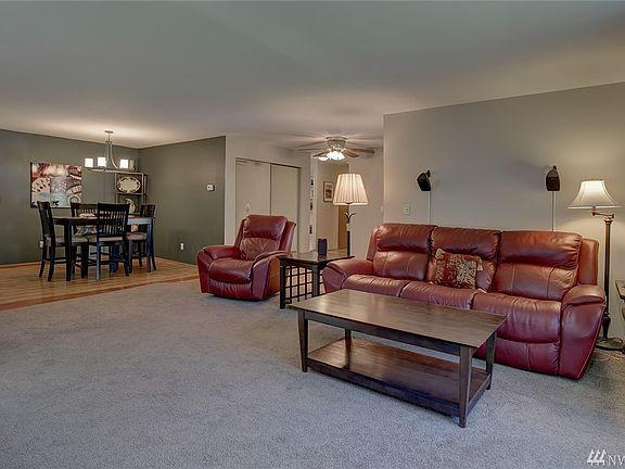 4th image of 10947 Capitola Pl NW