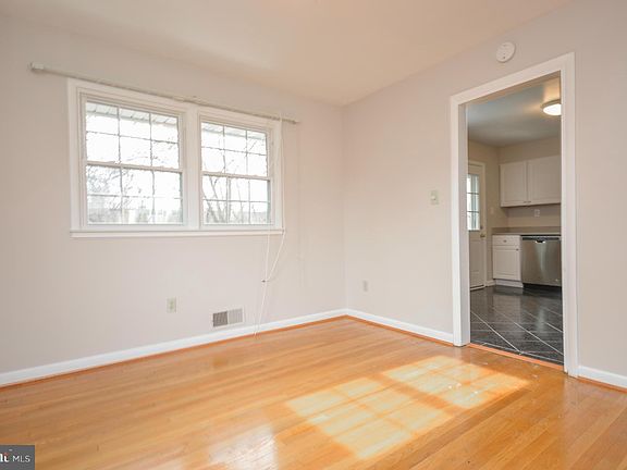 5th image of 1724 Baldwin Dr