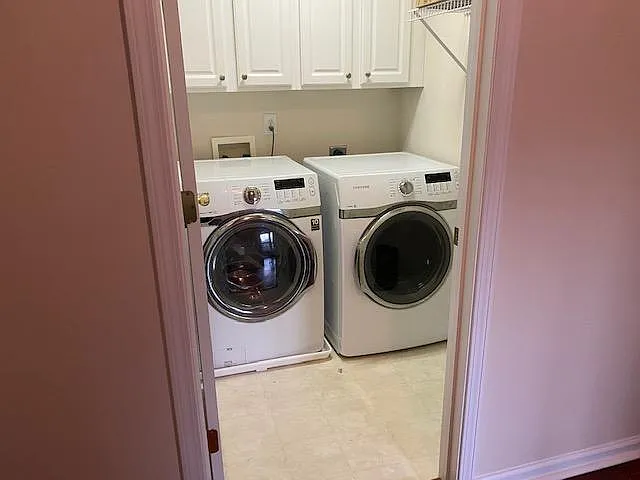 Laundry room on 2nd floor