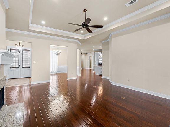 5th image of 42439 Greens View Dr