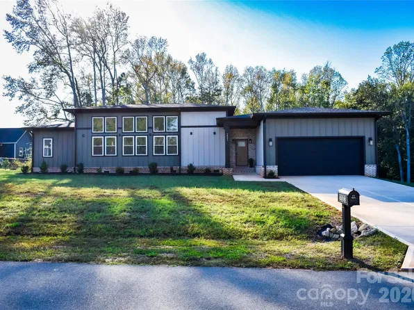 2003 Plain Field Dr, Bessemer City, NC 28016