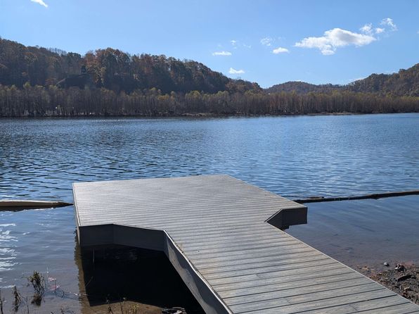 4241 Little Wytheville Rd, Draper, VA 24324