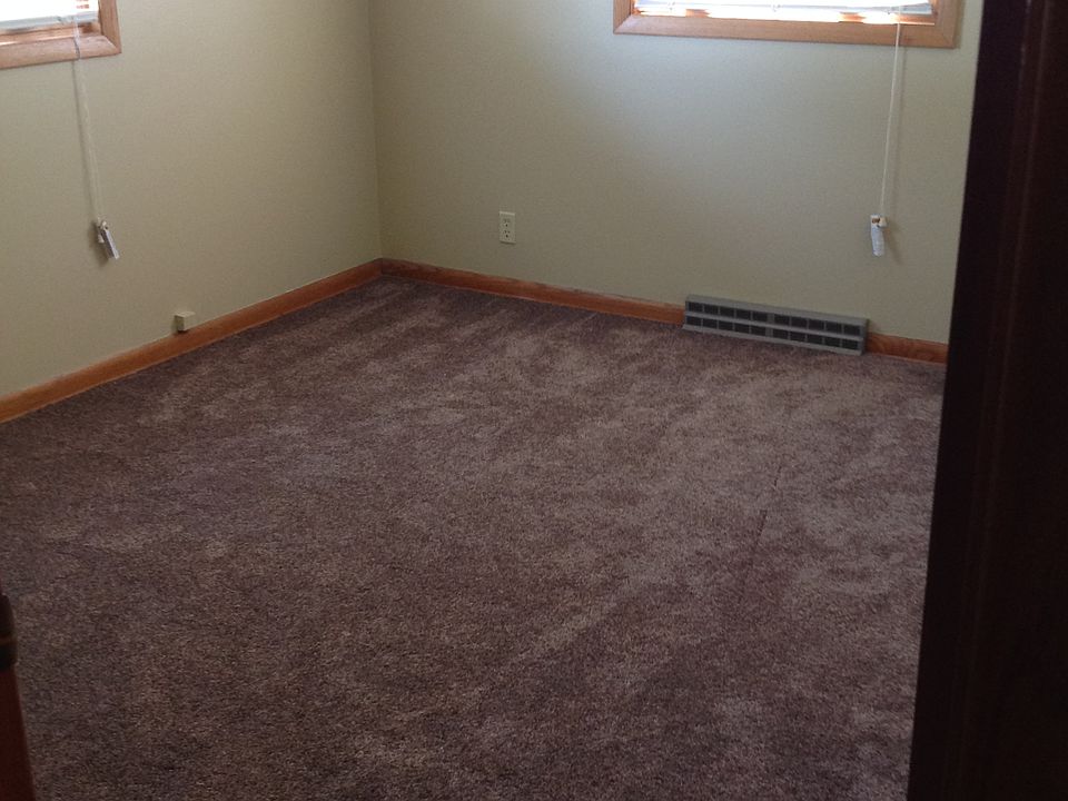 1st image of 3946 E Adams Ave