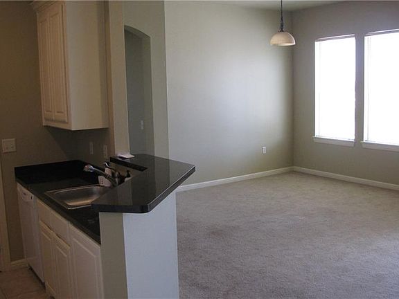 3rd image of 713 Grainger St Ste 201