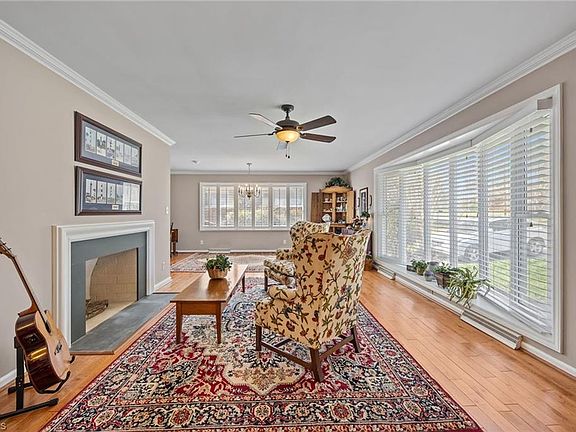 3rd image of 709 Overbrook Dr